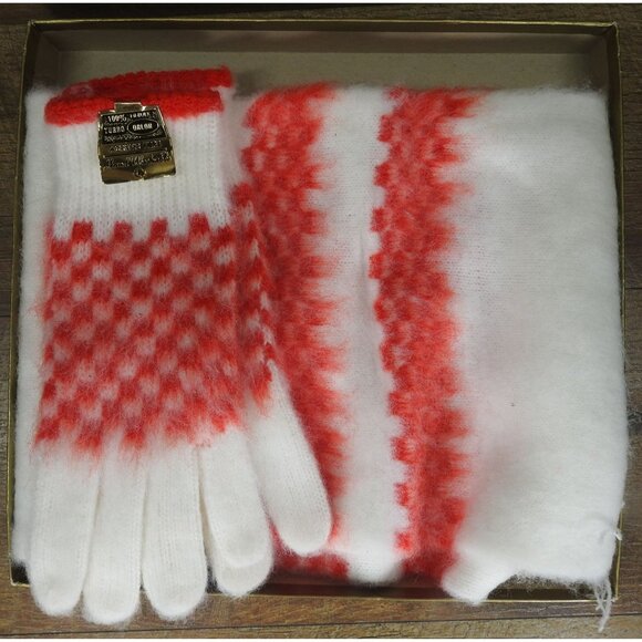 NWT Vintage Turbo Orlon Acrylic  Knit Fringe Scarf & Glove Set Red & White - Picture 1 of 4